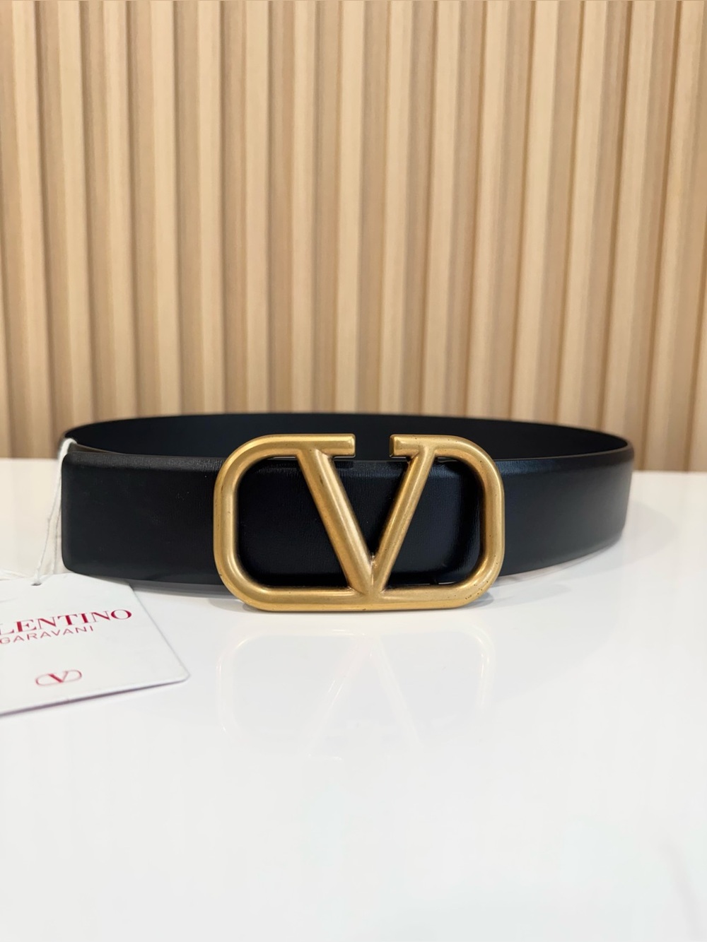 Valentino Garavani VLogo Signature Black Calfskin Belt 40 mm Gold-buckle